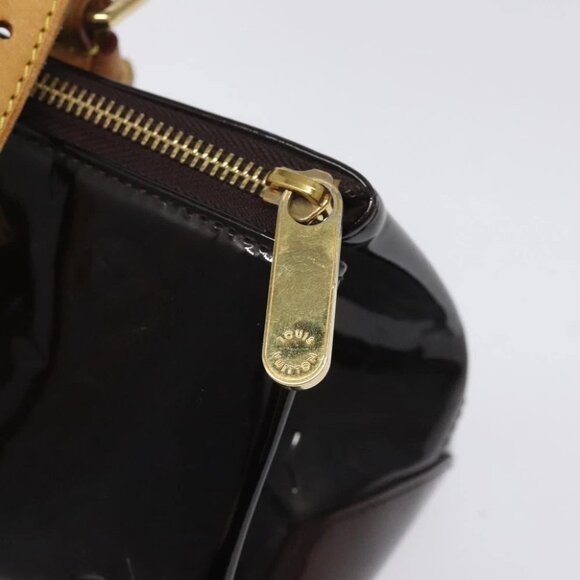 LOUIS VUITTON Monogram Vernis Rosewood Avenue Bag Amarante - Picture 8 of 15